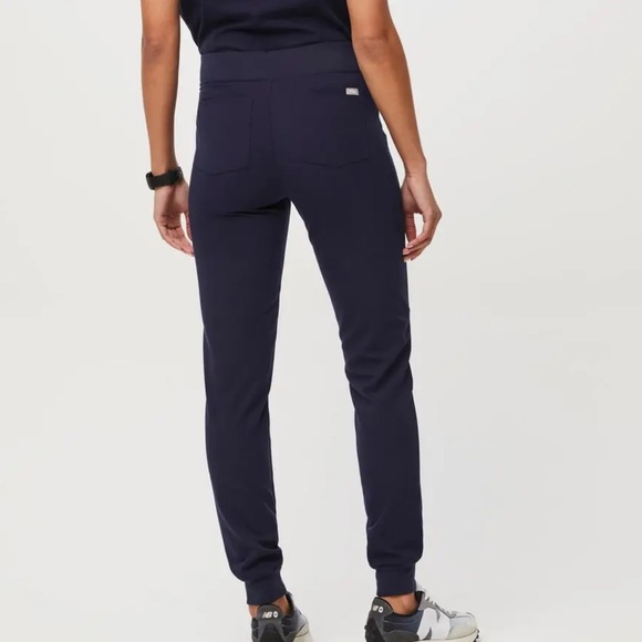 FIGS navy zamora jogger scrub pants - Picture 3 of 3